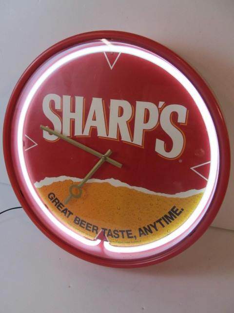 lot 178 image: Lighted SHARPS Advertising Beer Clock