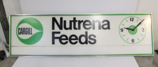 lot 209 image: Vintage CARGILL Nutera Lighted Advertising SignClock