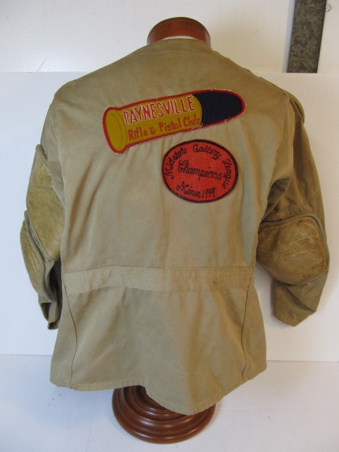 lot 211 image: Awesome Vintage 1940s Padded Shooting Jacket wPatches