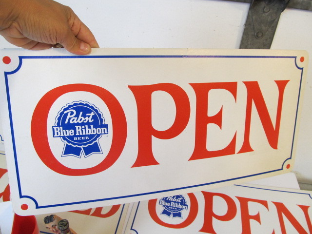 lot 216 image: Vintage Liquor & Beer Advertising Signs & Displays