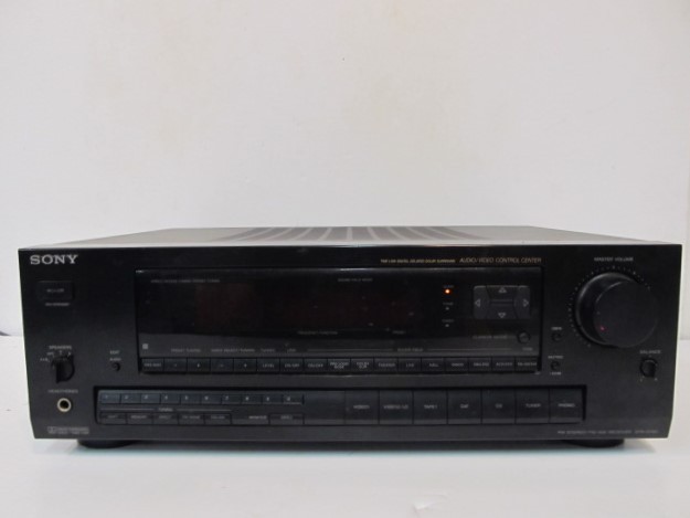 lot 160 image: SONY STR-D790 Receiver and Compact Disc Player