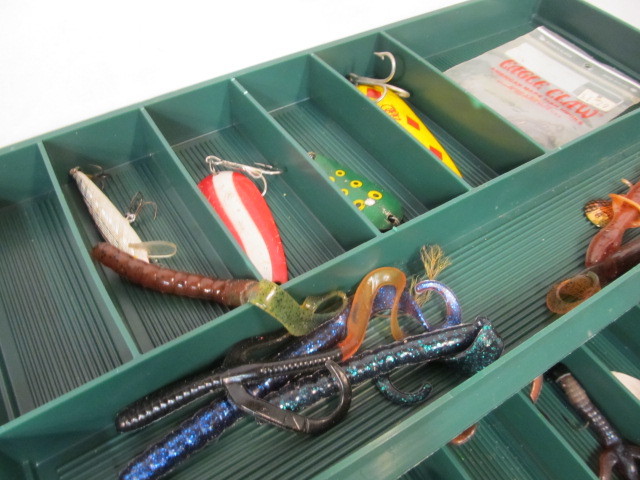 lot 232 image: Plano Tackle Box w Fishing Tackle