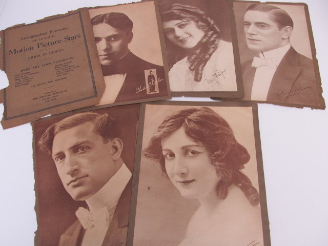 lot 257 image: Antique Motion Picture Movie Star Photo Print Autograph Folio