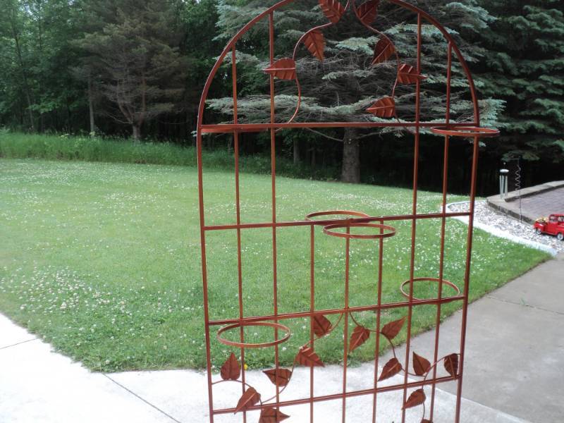 lot 3 image: Copper Outdoor Stand with 6 Flower ...