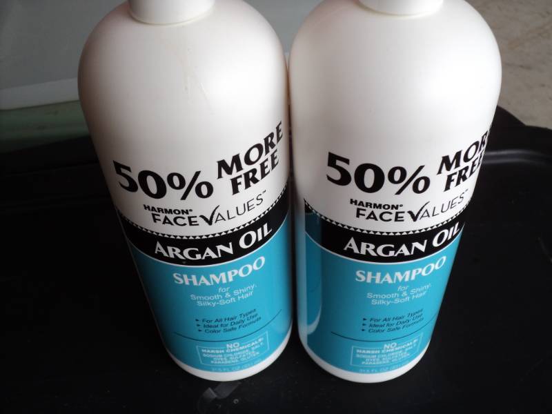 lot 24 image: 2 Bottles Argan Oil Harmon Shampoo...