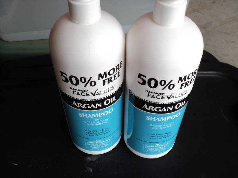 lot 25 image: 2 Bottles Argan Oil Harmon Shampoo...