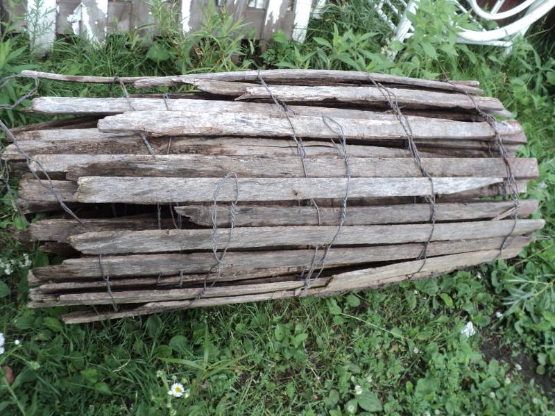 lot 41 image: Wood Snow Fence...
