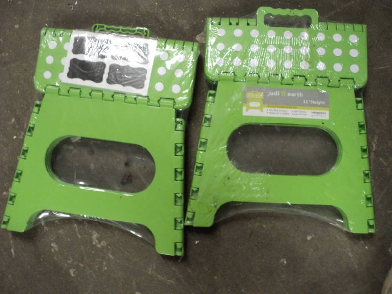 lot 66 image: 2 Judi Earth 11 Step Stools...