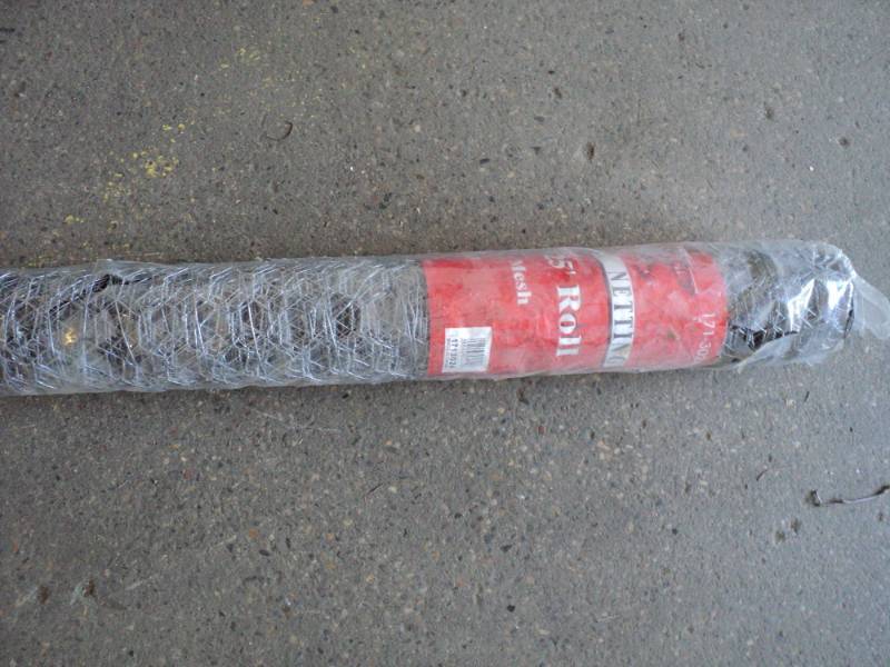 lot 97 image: 2 x 25 20 Gauge Poultry Mesh...