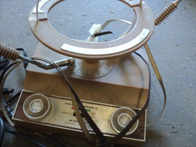 lot 101 image: Archer Amplified VHFUHPFM Attenna...