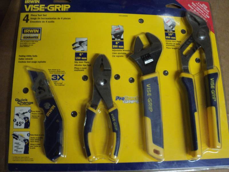lot 110 image: New Irwin Vise Grip 4 Piece Tool Se...