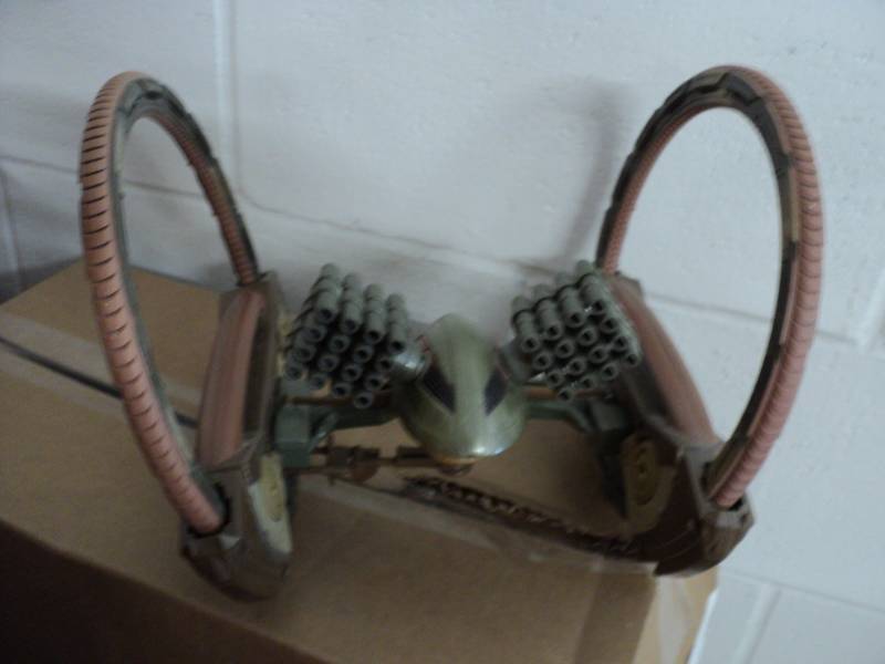 lot 142 image: Collectible Toy...