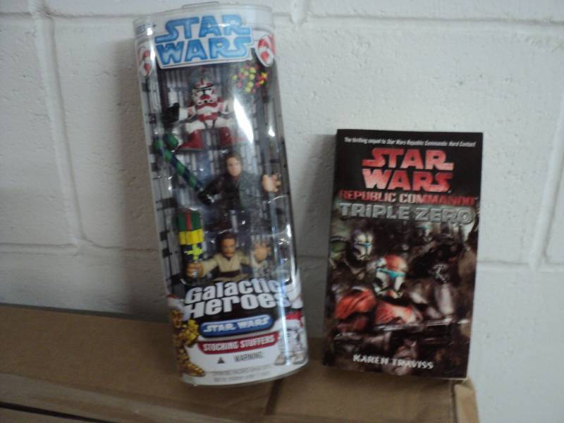 lot 144 image: Star Wars Book and Heros...