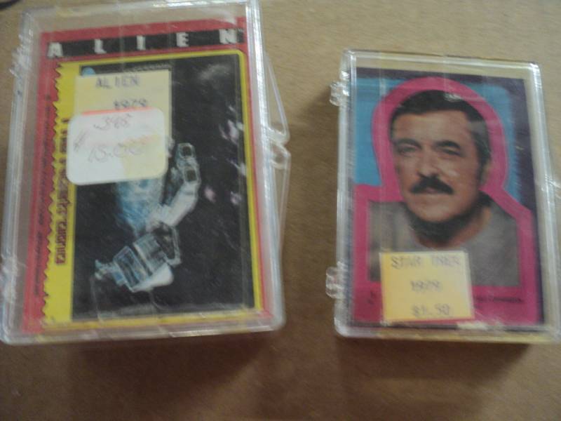 lot 171 image: Star Trek Collectibles...