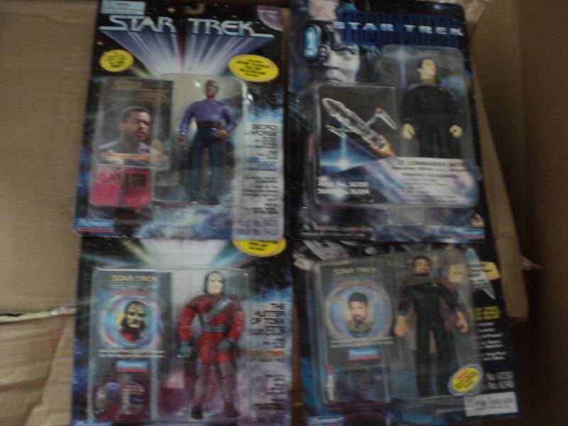 lot 176 image: Star Trek Collectibles...