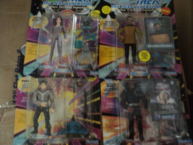 lot 189 image: Star Trek Collectibles...