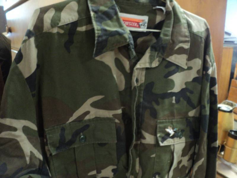 lot 247 image: New Winchester Shirt Size L...