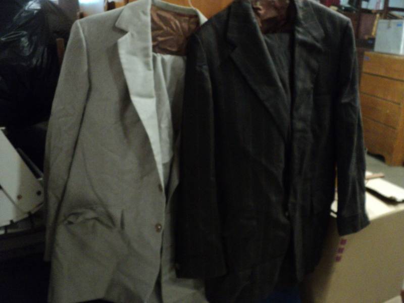 lot 248 image: 2 Mens retro Suits- not sized, gue...