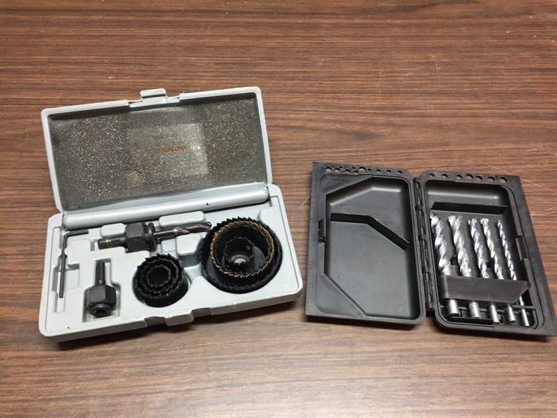 lot 26 image: Drill Bit Set & Hole Saw Kit
