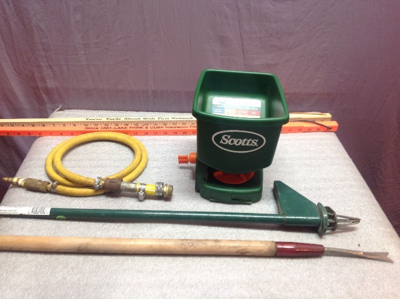 lot 103 image: Lawn Care Items