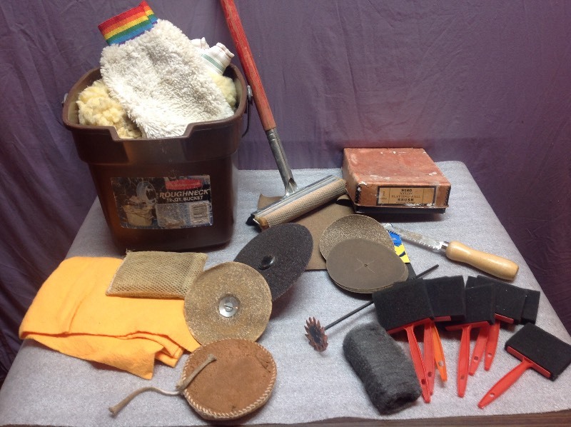 lot 104 image: Paint Supplies & Auto Supplies