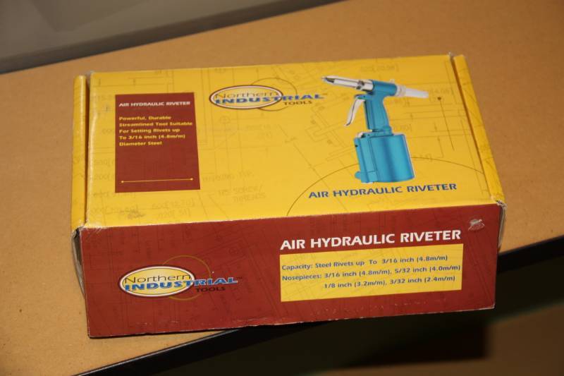 lot 15 image: Air Hydraulic Riveter