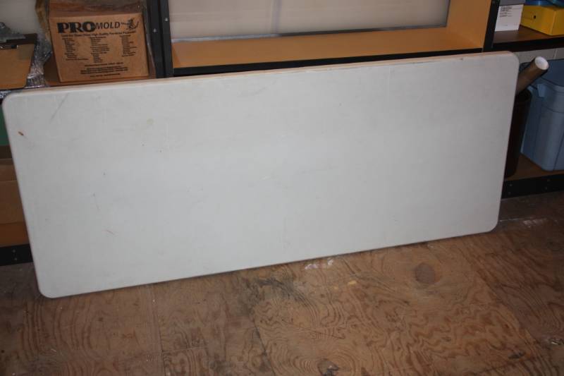 lot 34 image: 8 Foot Table