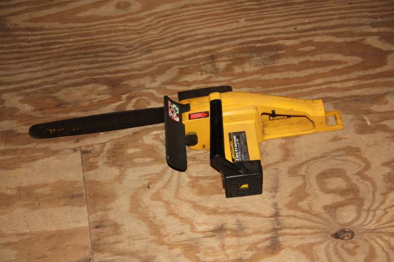 Mcculloch 14 store electric chainsaw