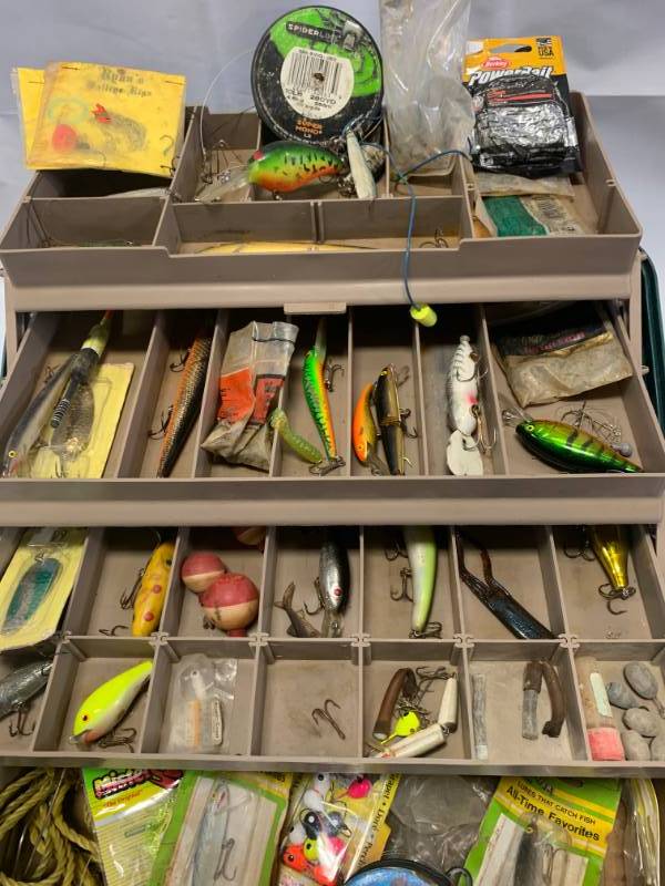 lot 19 image: Tackle Box Full of Old & New Tackle