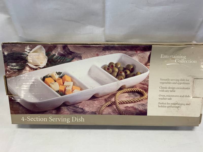 lot 32 image: 4 Section Serving Tray