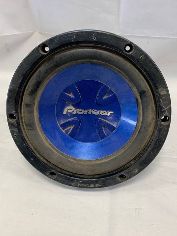 lot 36 image: Pioneer 10 120 Watt (600 max) Subwoofer TS-10251R