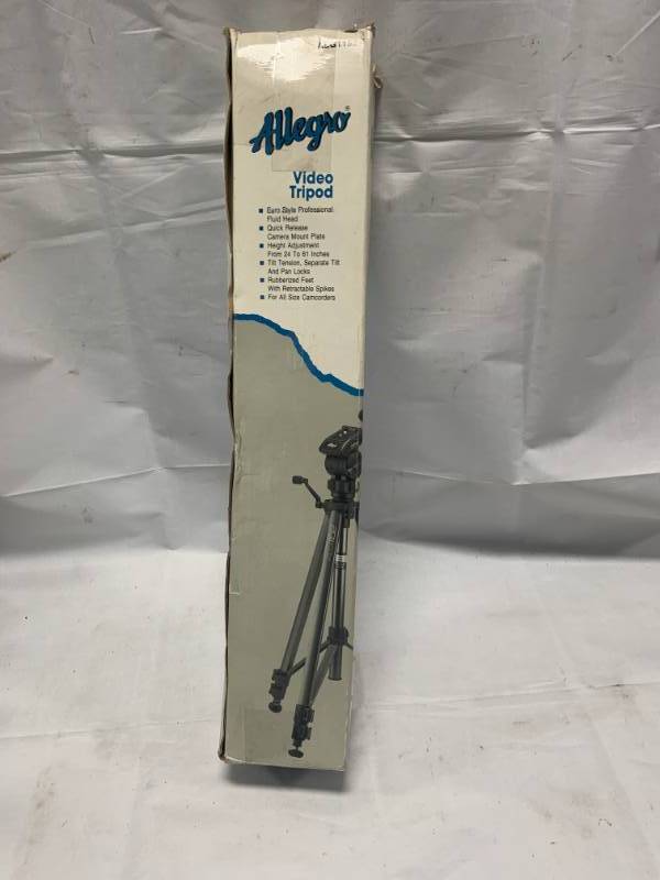 lot 61 image: ALG1152 Video Tripod