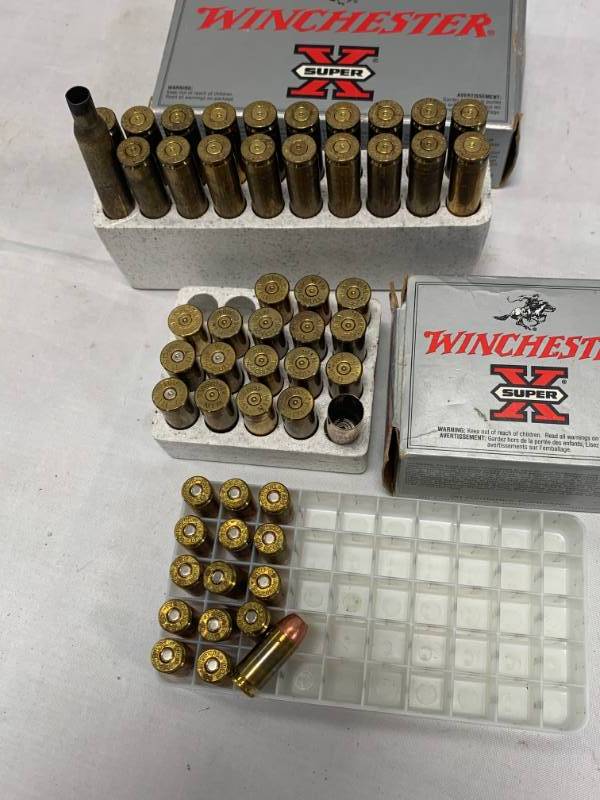 lot 71 image: Lot of 15 .40 Cal Bullets, .454 Casull &.270 Winchester