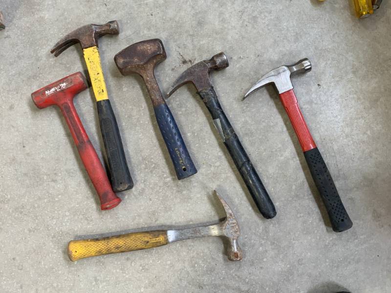lot 76 image: Lot o Hammers