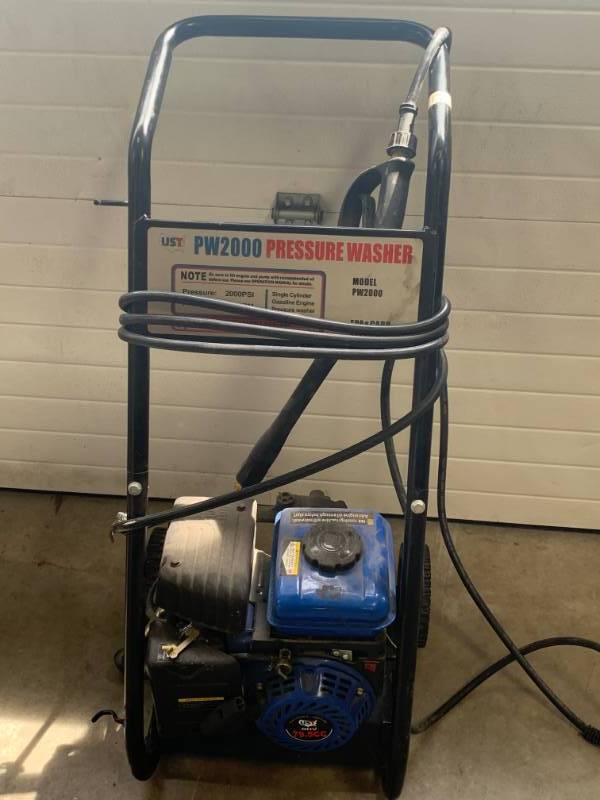 lot 86 image: 2000 PSI Pressure Washer