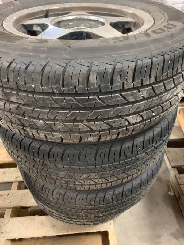 lot 99 image: Set of 4 Tires 4 Bolt 4 Douglas 195 70R14 with good tread