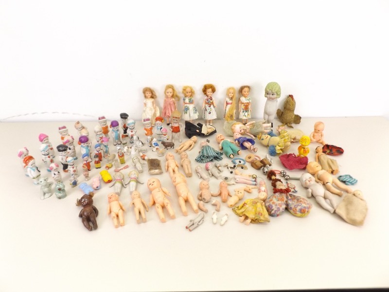 lot 6 image: Large Lot of Misc. Vintage Porcelain etc. Miniature Dolls