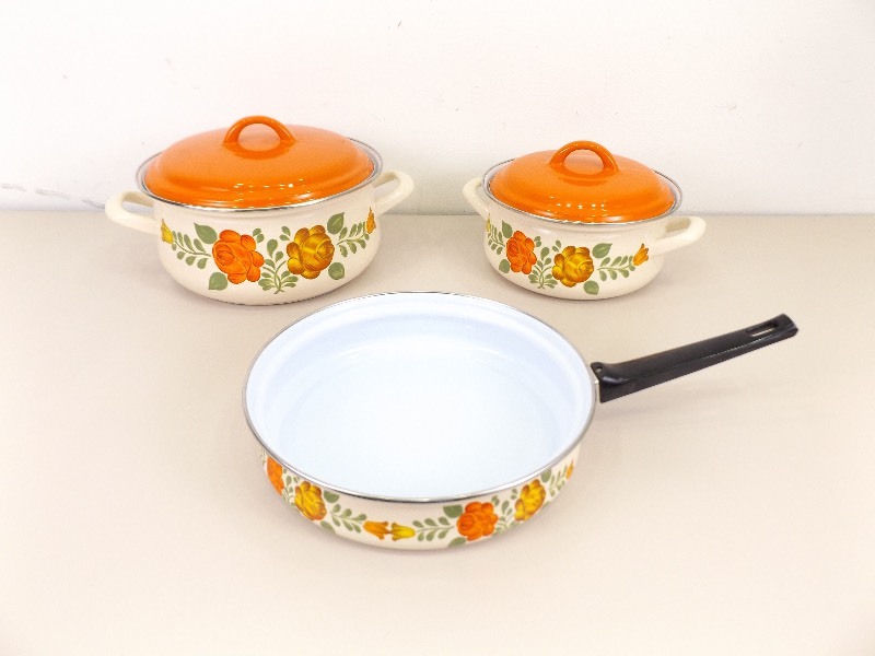 lot 30 image: Lot of Mid Century Yugoslavian Enamel Cookware