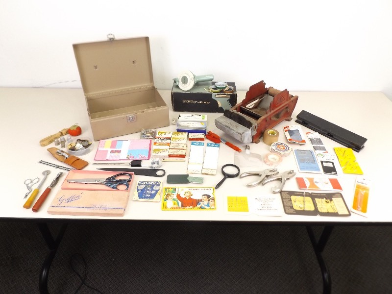 lot 61 image: Lot of Misc Vintage Office, Sewing , etc.