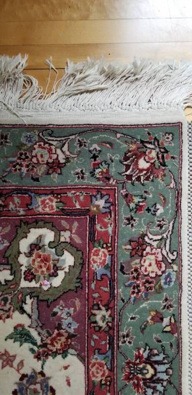 lot 18 image: Sino Tabriz Wool and Silk Oriental Area Rug Runner  2.6 x 9