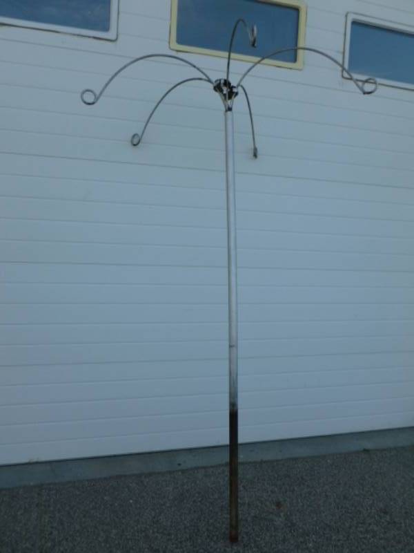 lot 6 image: Vintage Hanging Shepards Hook