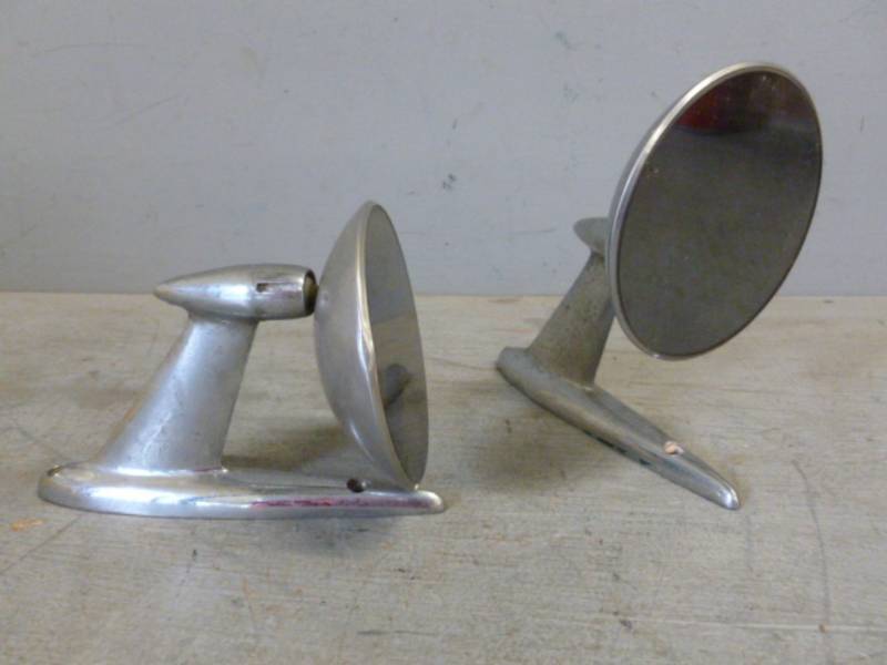 lot 28 image: Vintage Car Mirrors