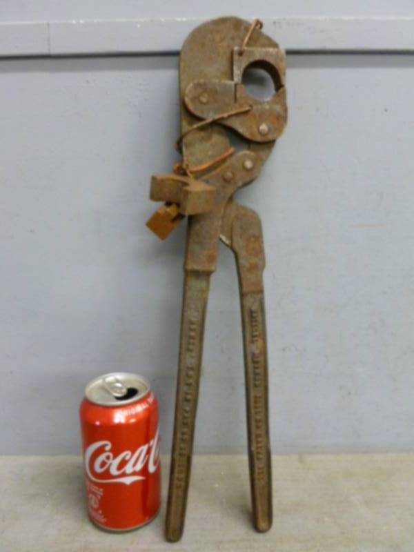 lot 57 image: Vintage Tool