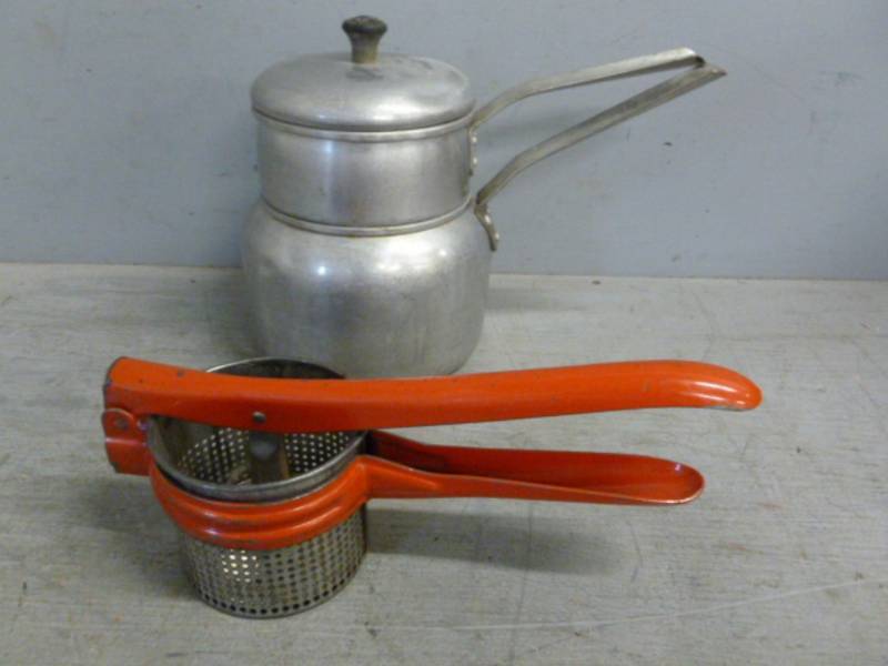 lot 83 image: Vintage Kitchen