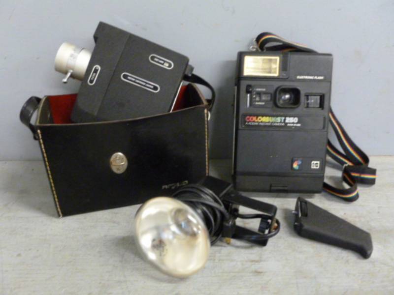 lot 141 image: Vintage Cameras