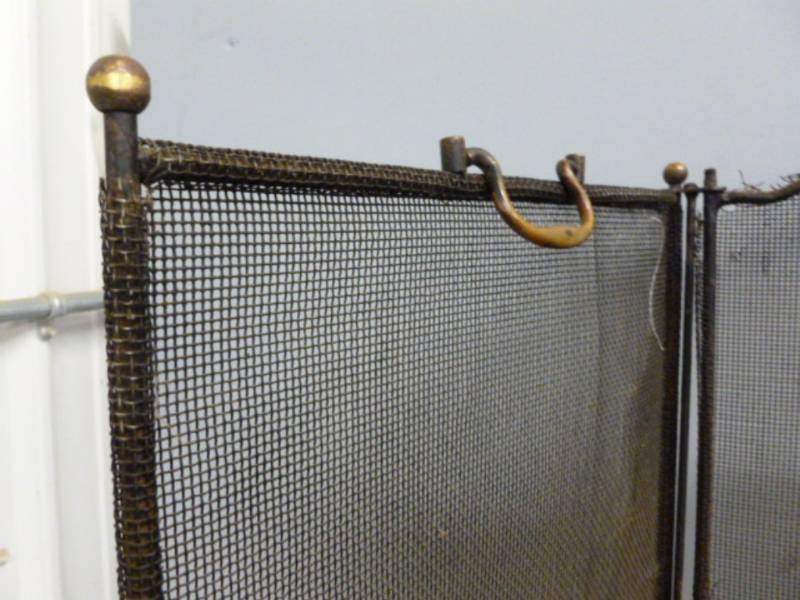 lot 182 image: Antique Fireplace Surround