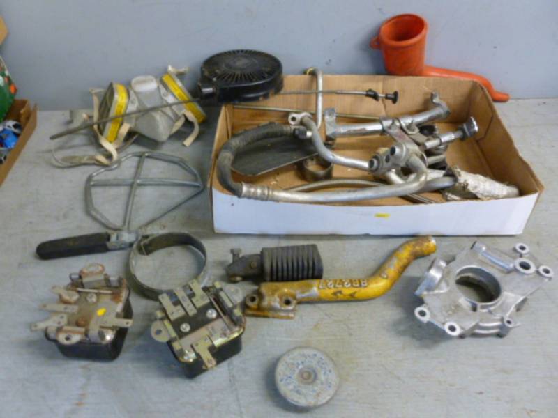 lot 193 image: Car Parts