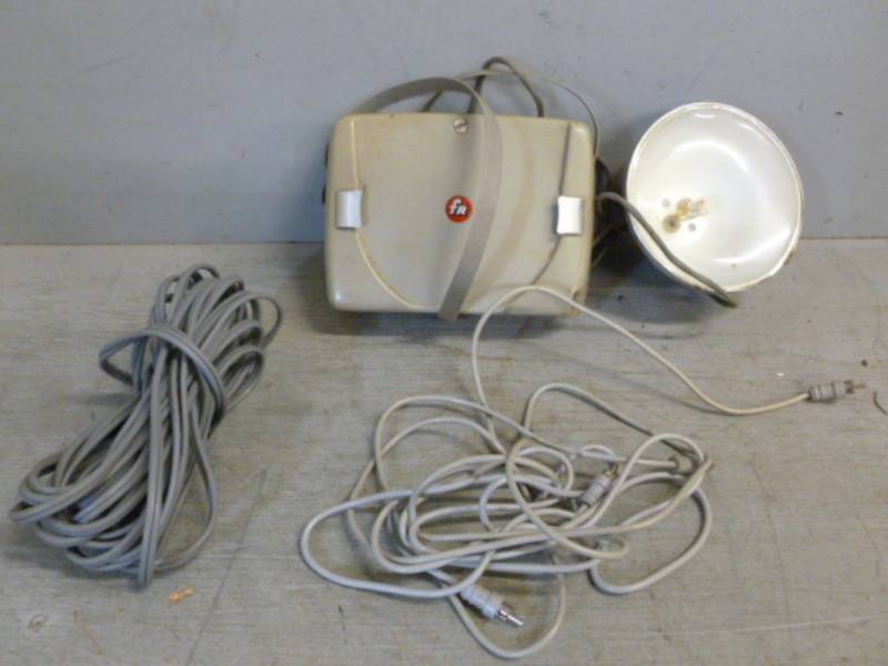 lot 206 image: Vintage Camera Item