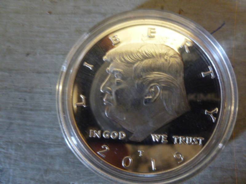 lot 241 image: Collector Coin