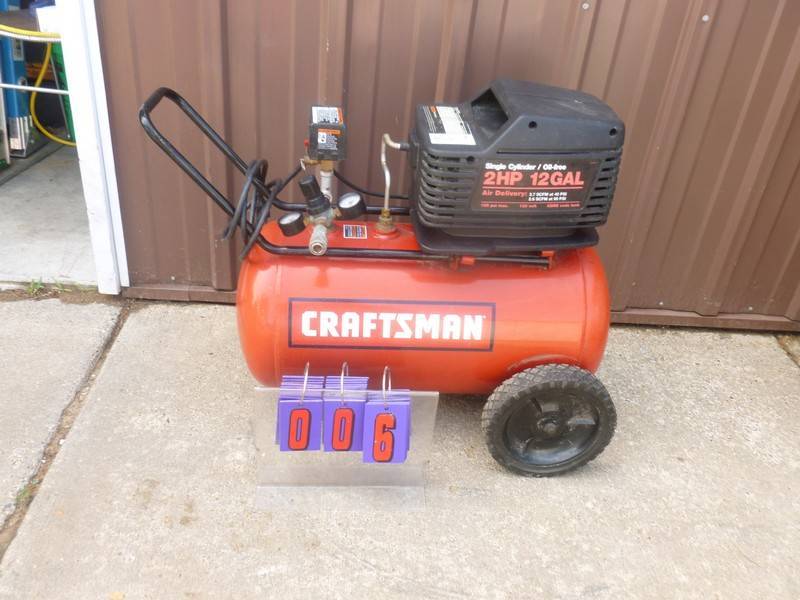lot 6 image: SnS Auctions # 382 Delta Saw, Pitboss Smoker, Jointer, Air compressors & misc. tools.